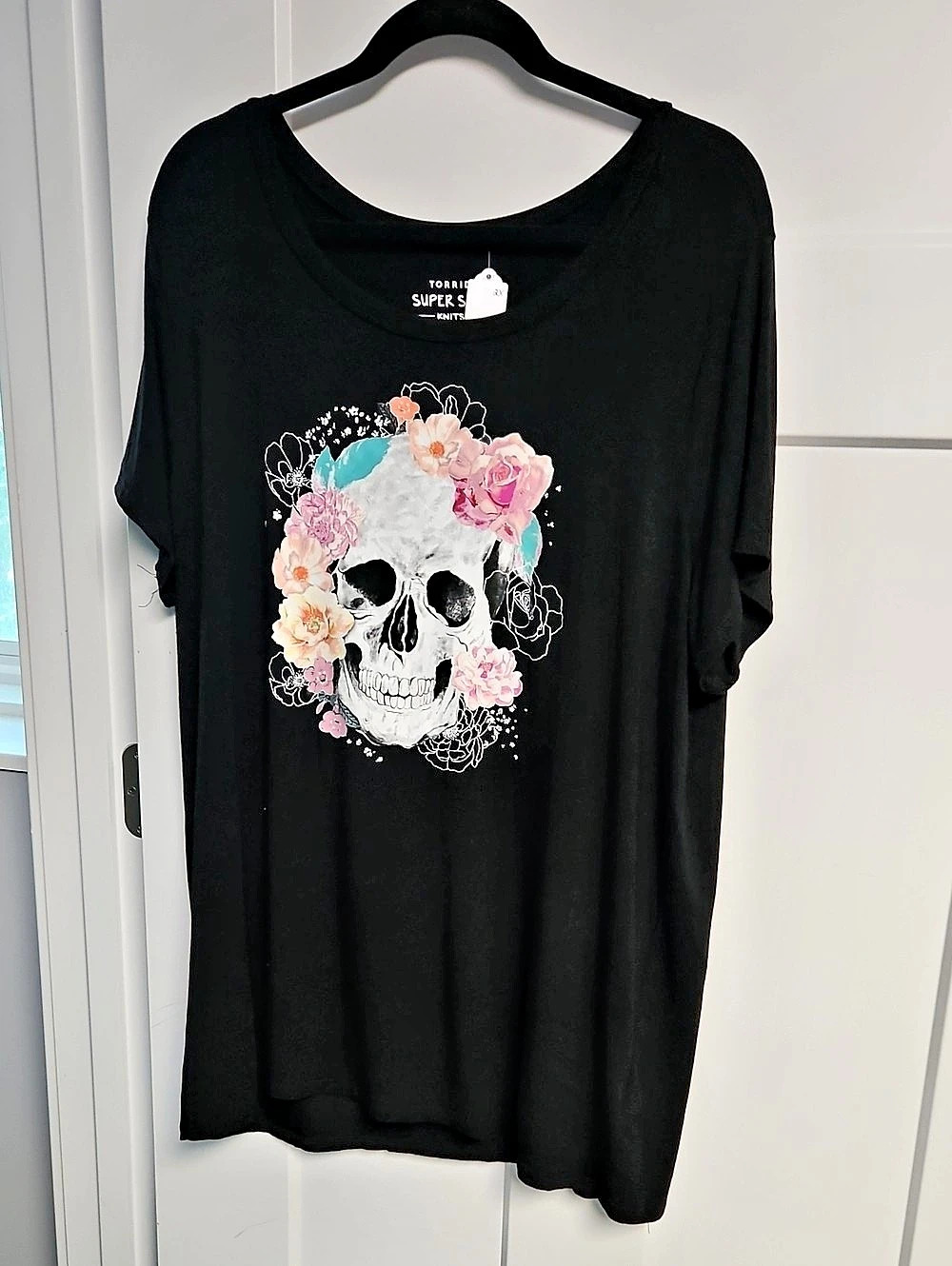Torrid Super Soft Knits Floral Skull Black Tee Size 2X